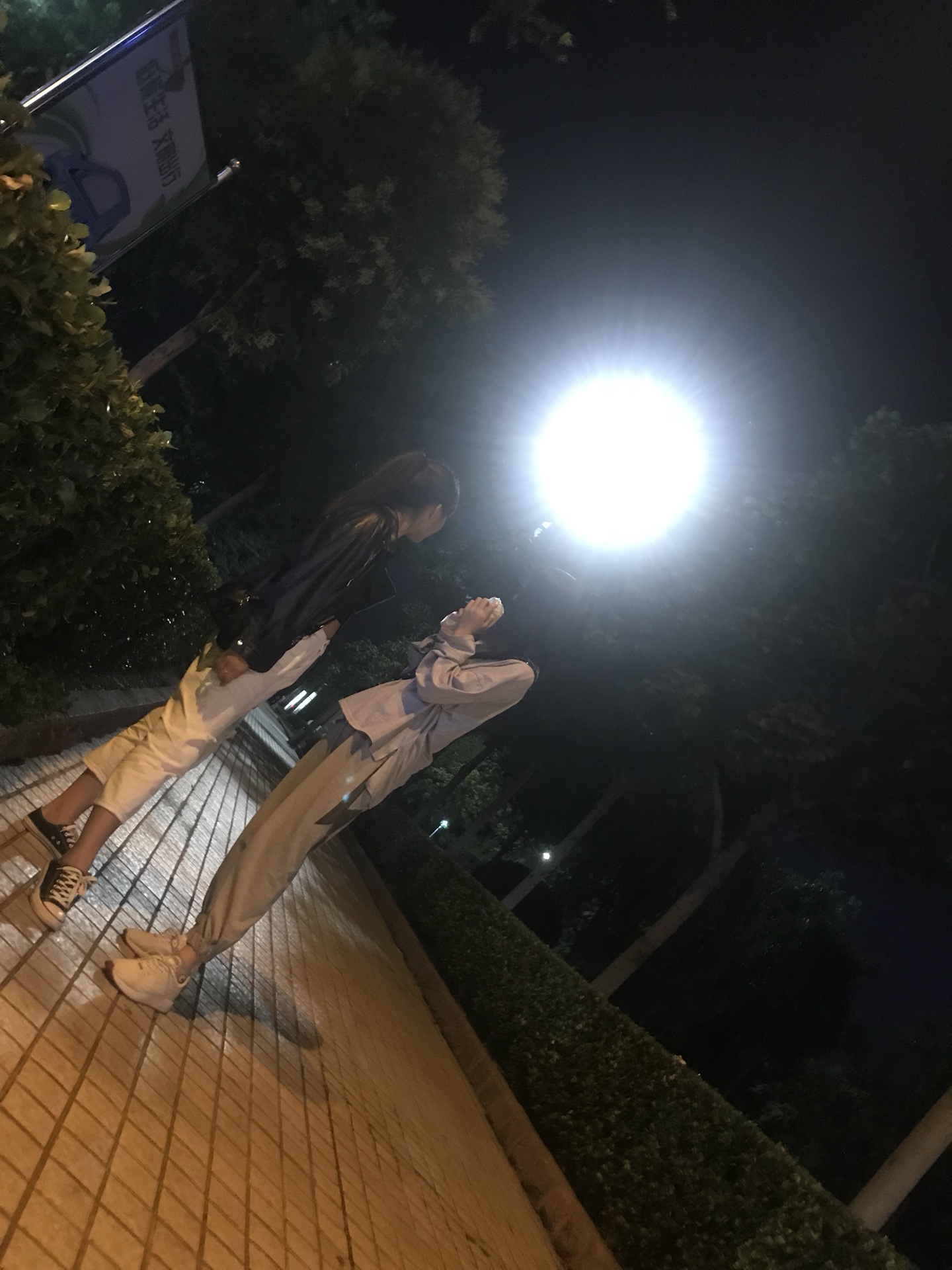 吕静33?的主页