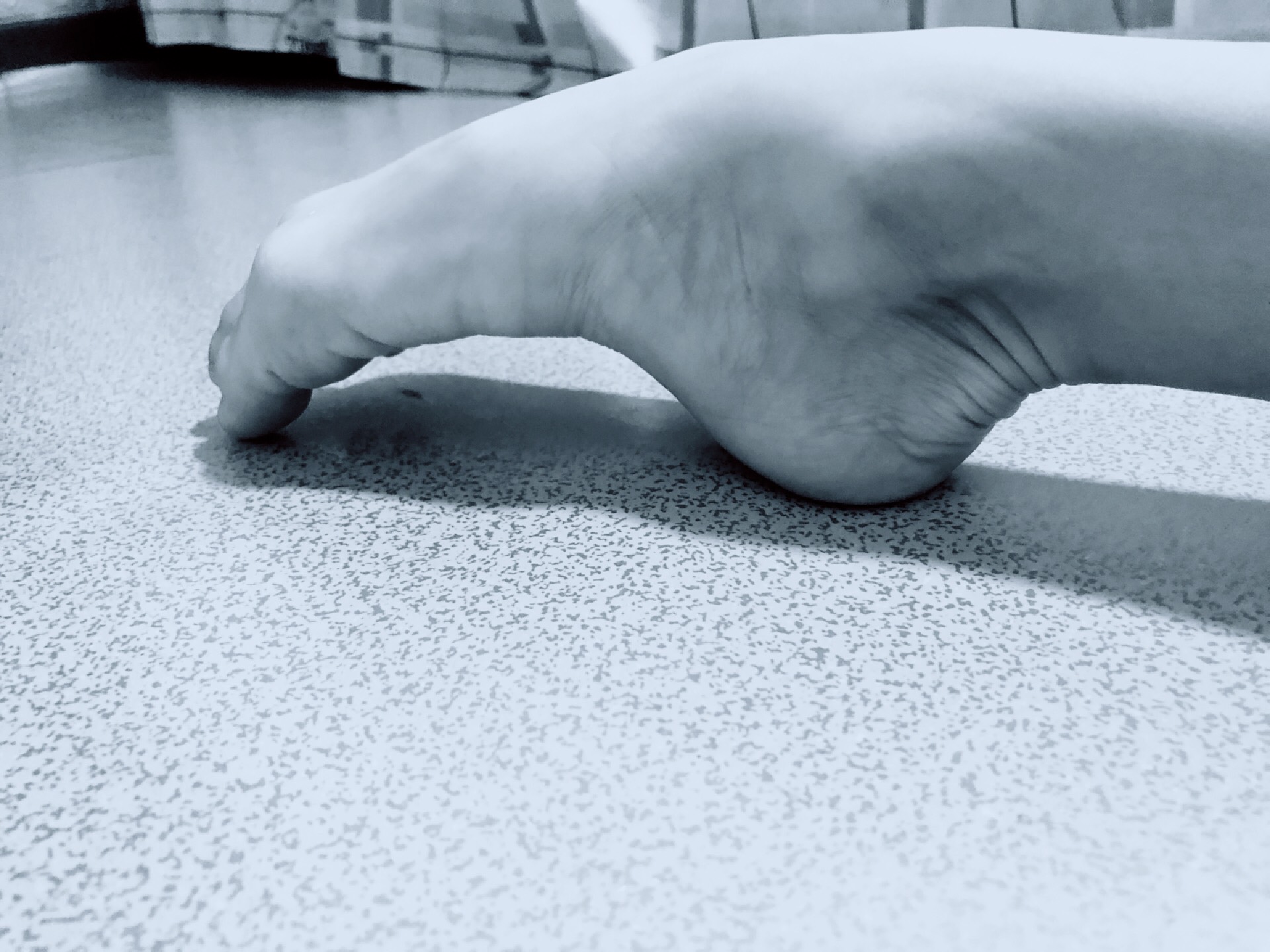 天生脚背差,为了压这个受了太多罪!0069♀15 - 涵姐粑比的快手