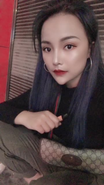 140到110的杨颜啊的主页-快手直播