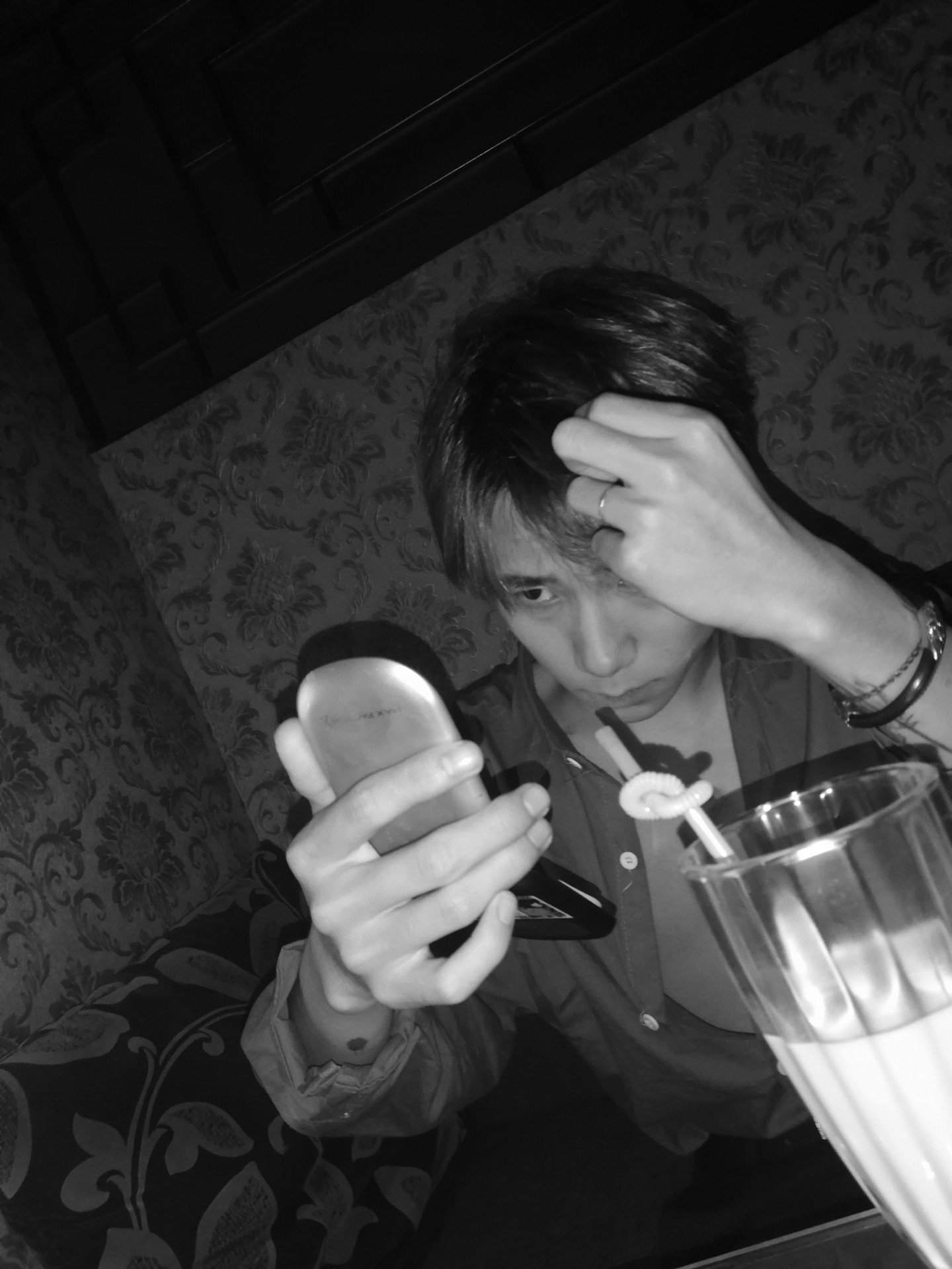 罗溪(o20649373)   @白si雨(杨鑫雨)(o77988655