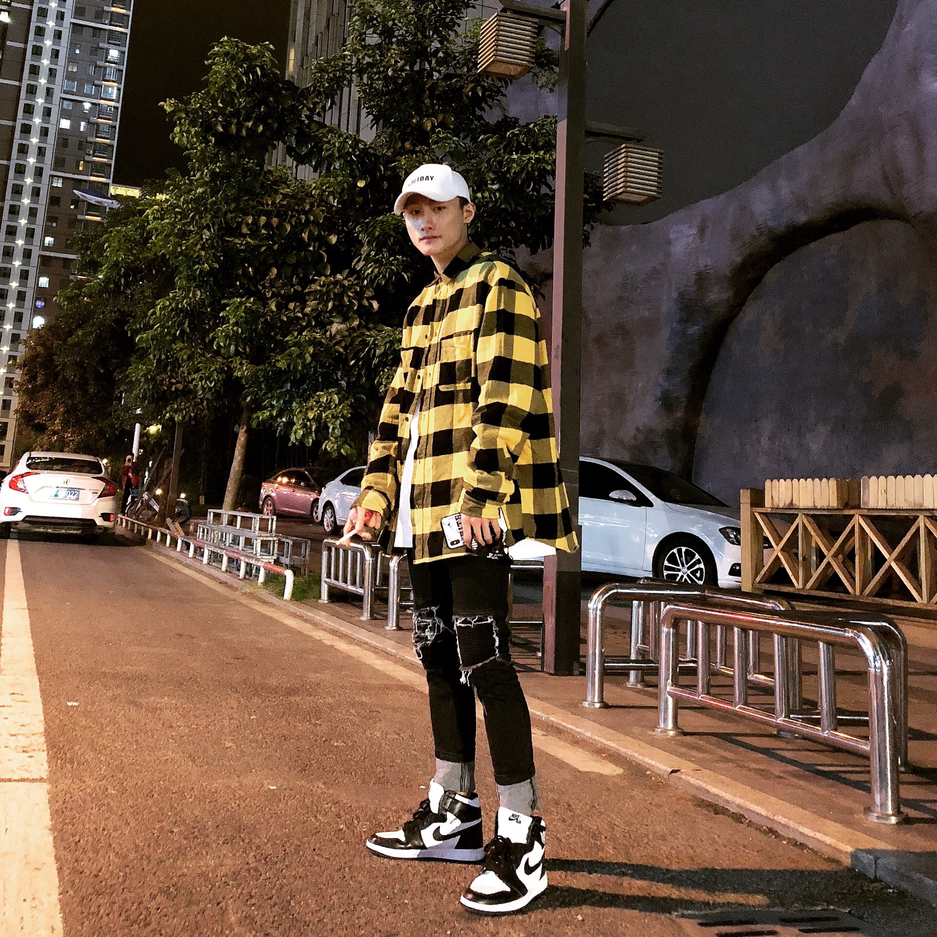 aj男孩,哈哈哈哈  tm的满大街的aj 7月前