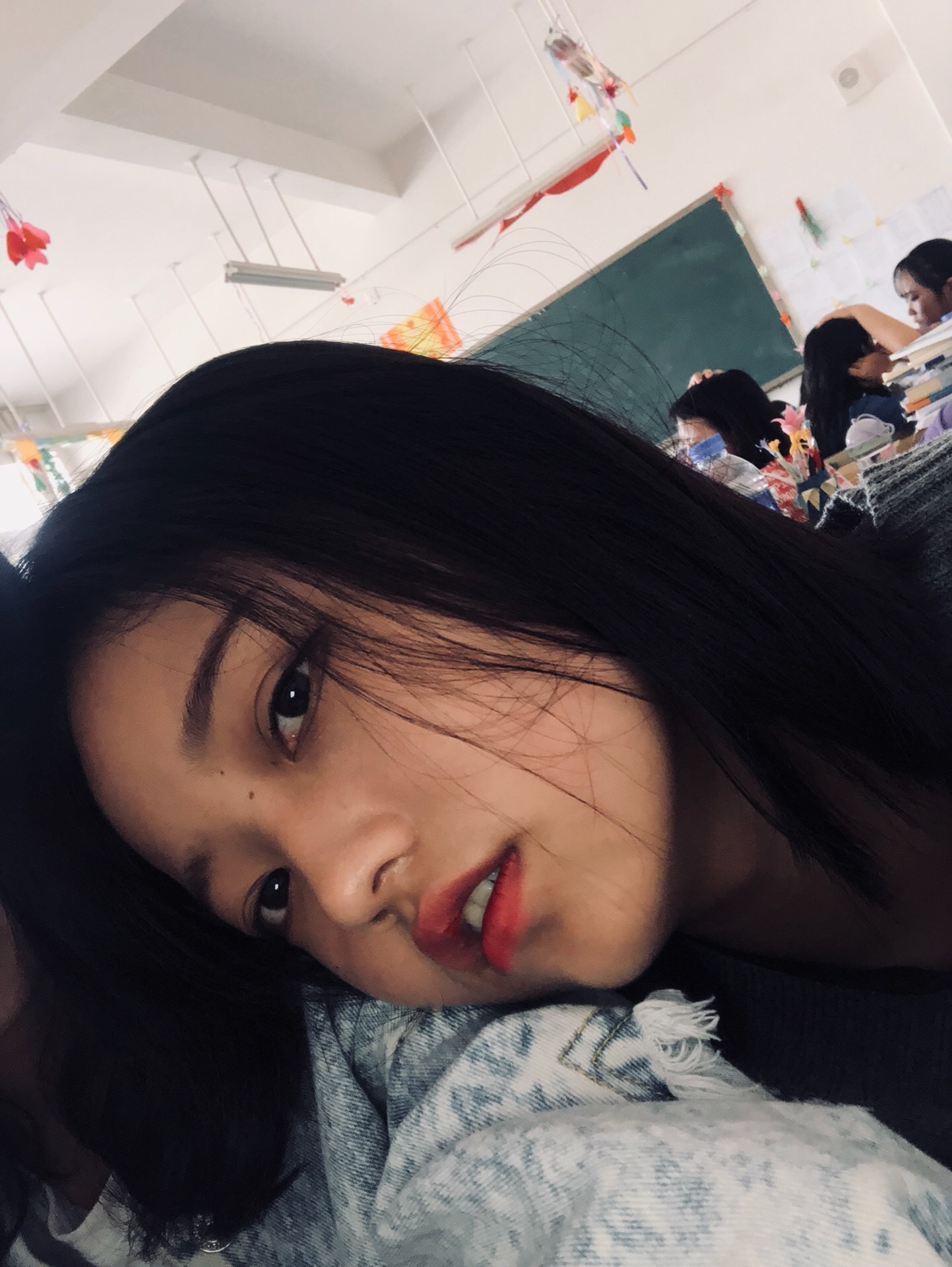 王雨微是微不是薇