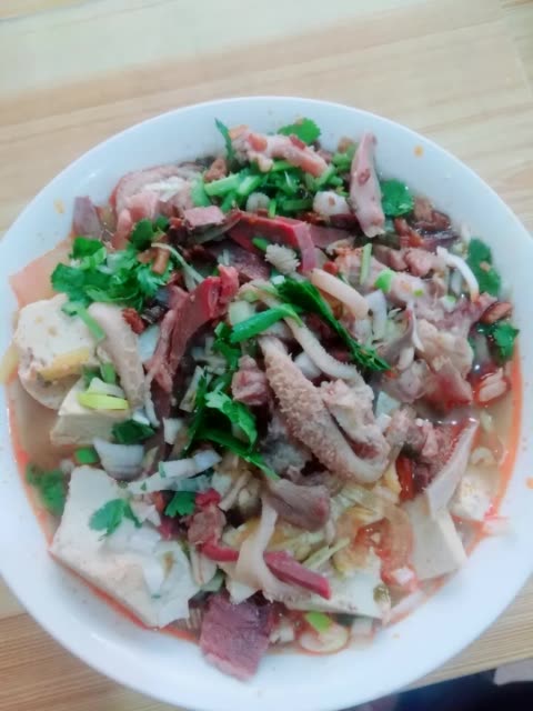 柳林小吃:羊杂割 地址:平阳路6904对面安康妇科巷内50米路南 2月前