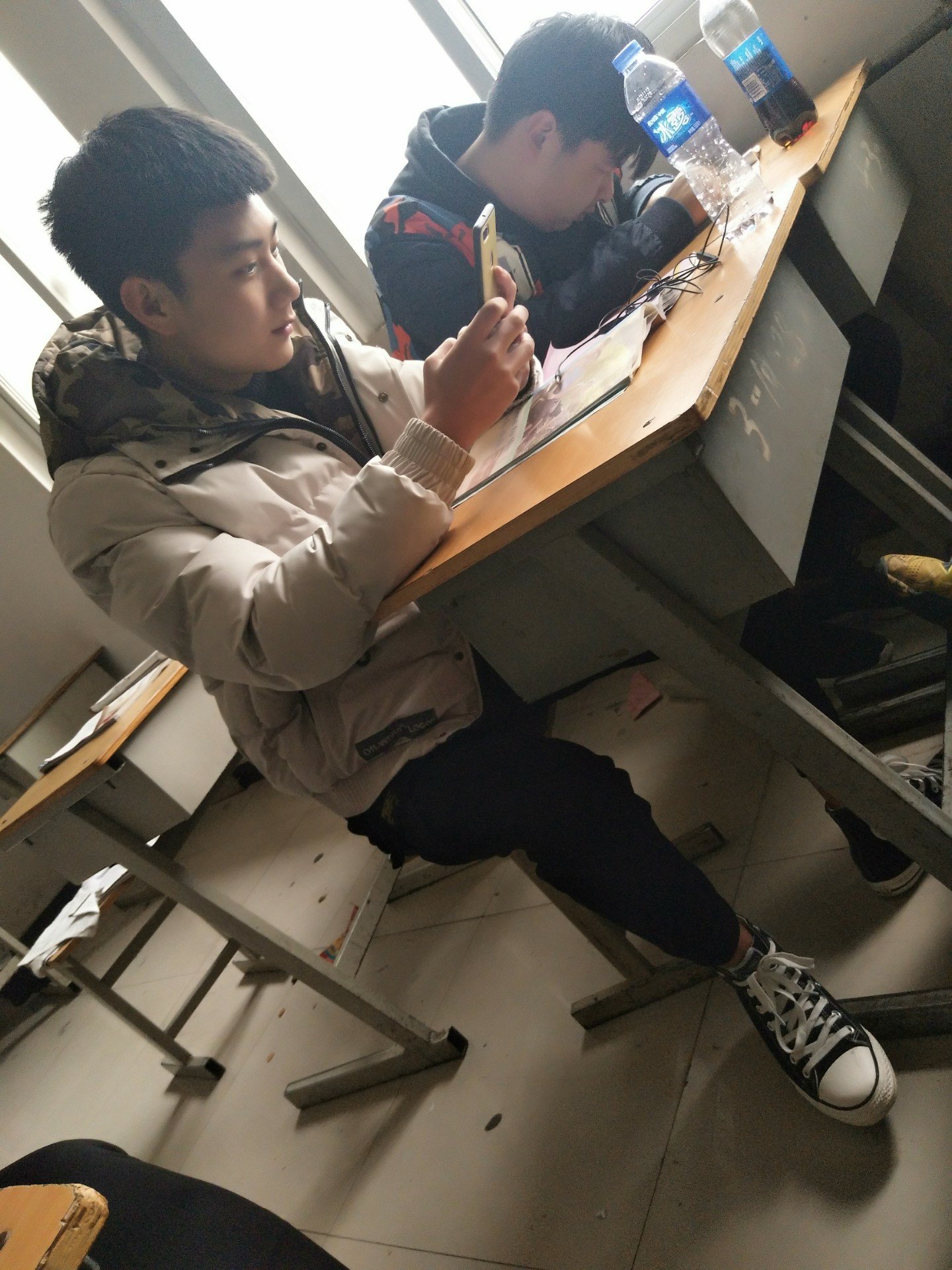 4周前