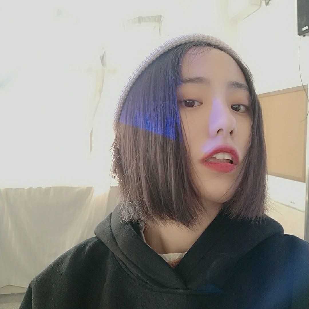 哈哈哈是女装大佬黄嘉杰的真面目了 @嘉杰本人(o115