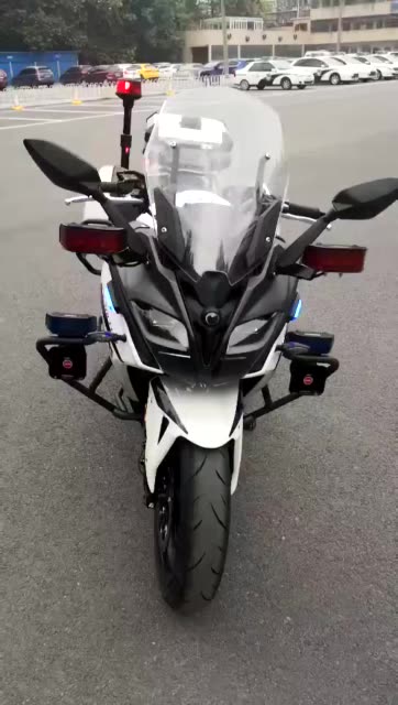 春风400警车…帅…#眉山骑士部落 #摩托车 3月前