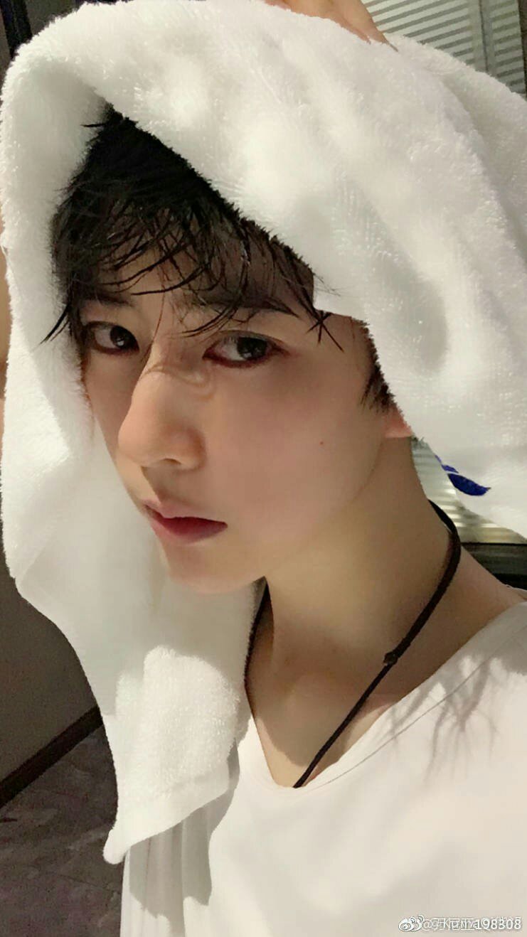 熊叔神仙颜值  要弯要弯  ~~~                       2