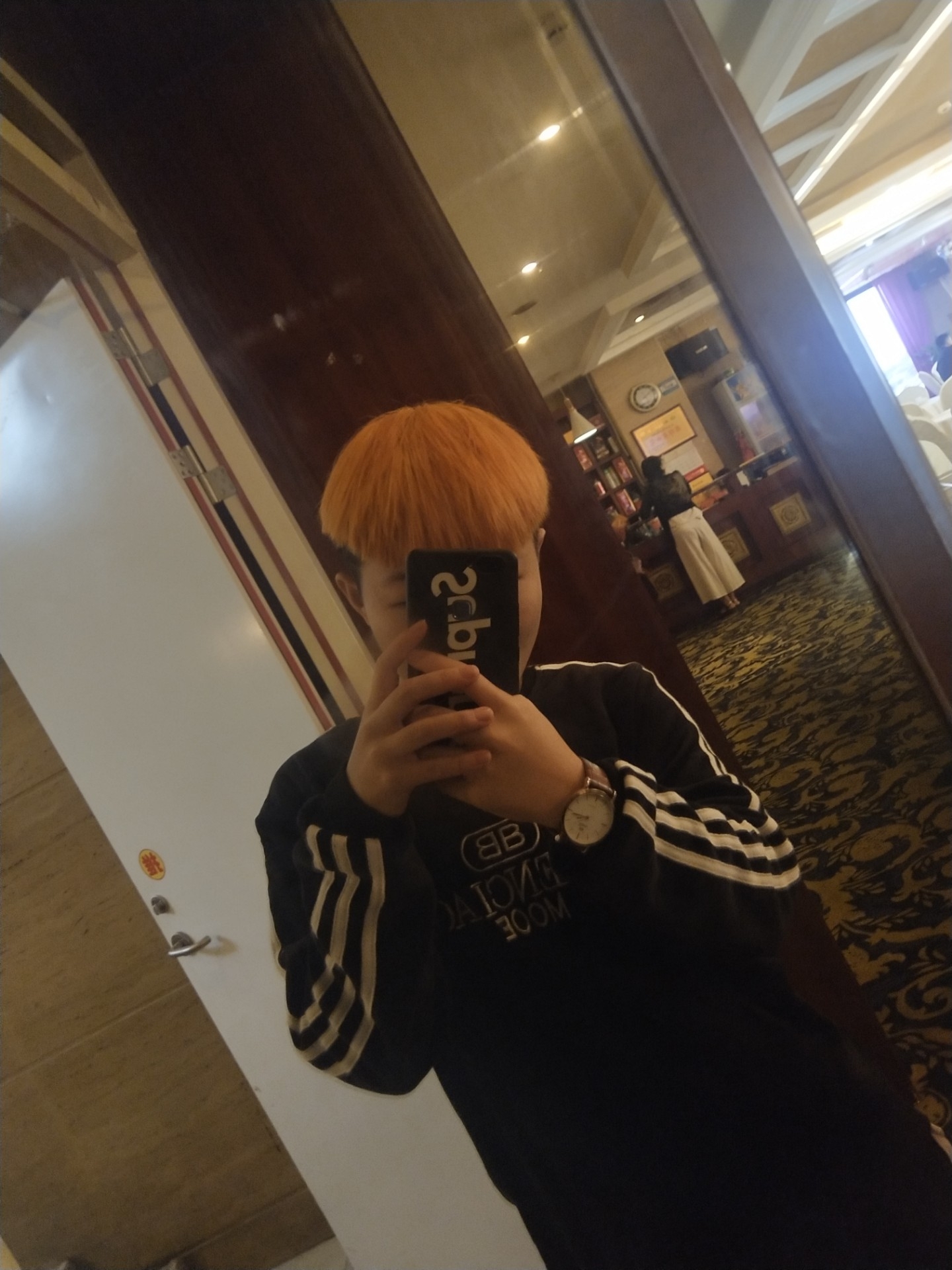 18成人礼哦 @要爱导g(o701363904) 4天前 锅盖头我也剪了 豆豆鞋我也