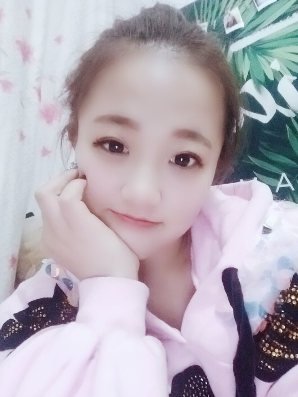 (o121624005)  @刘馨瑶啊(o234855577) 牛逼  大哥的女人 12月前