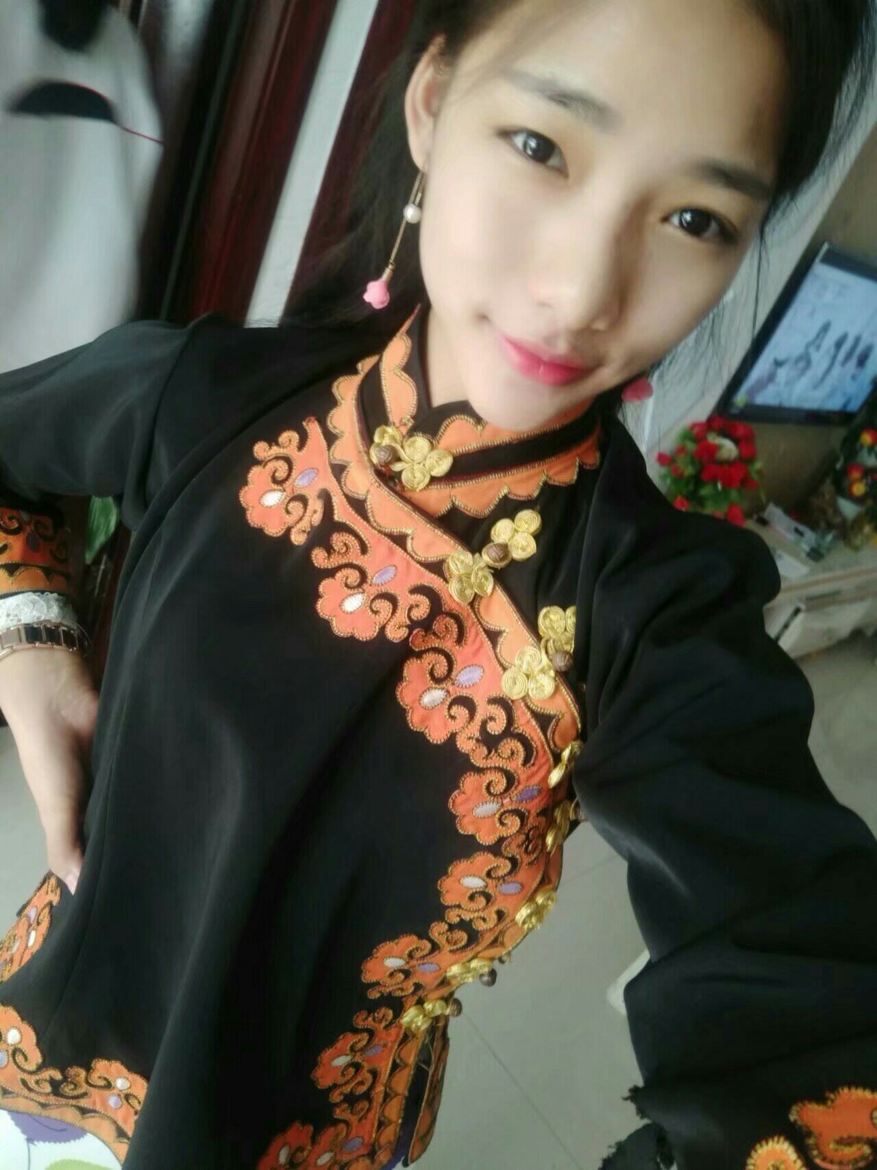哈彝歌手啊班鲁