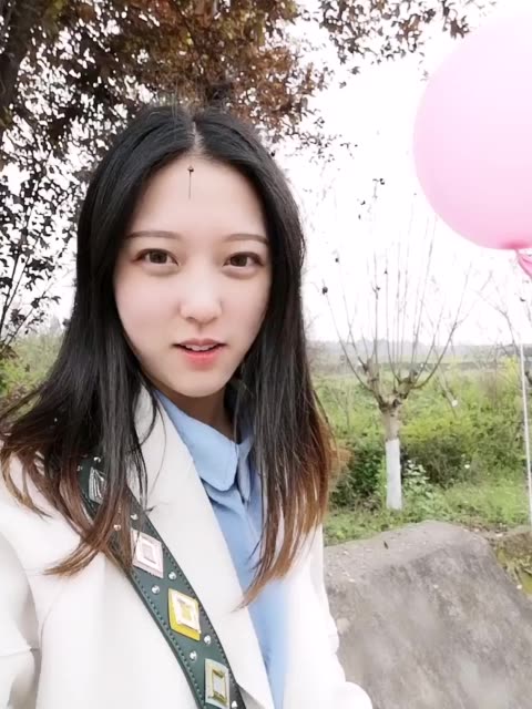 妍馨小姐姐(o17267542) 捕捉一只眉山网红 3周前 @-王水清(o4