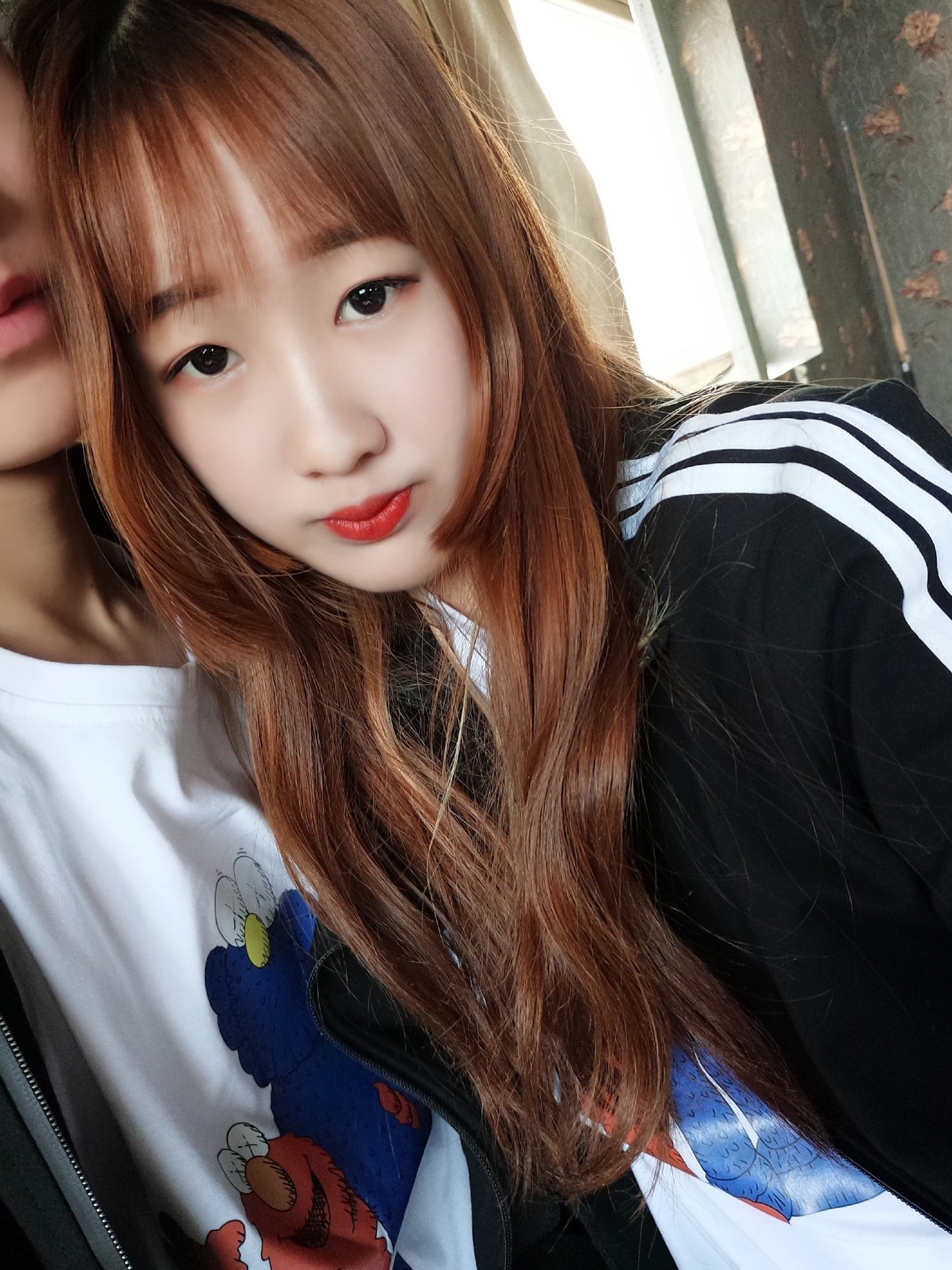 贾硕(o83120300) 1月前 这个人我爱了三四五六次.  封面老公嘴