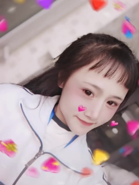 (蕾蕾最甜了)的主页-快手直播