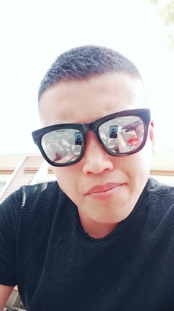 国民男神74阿进-快手直播