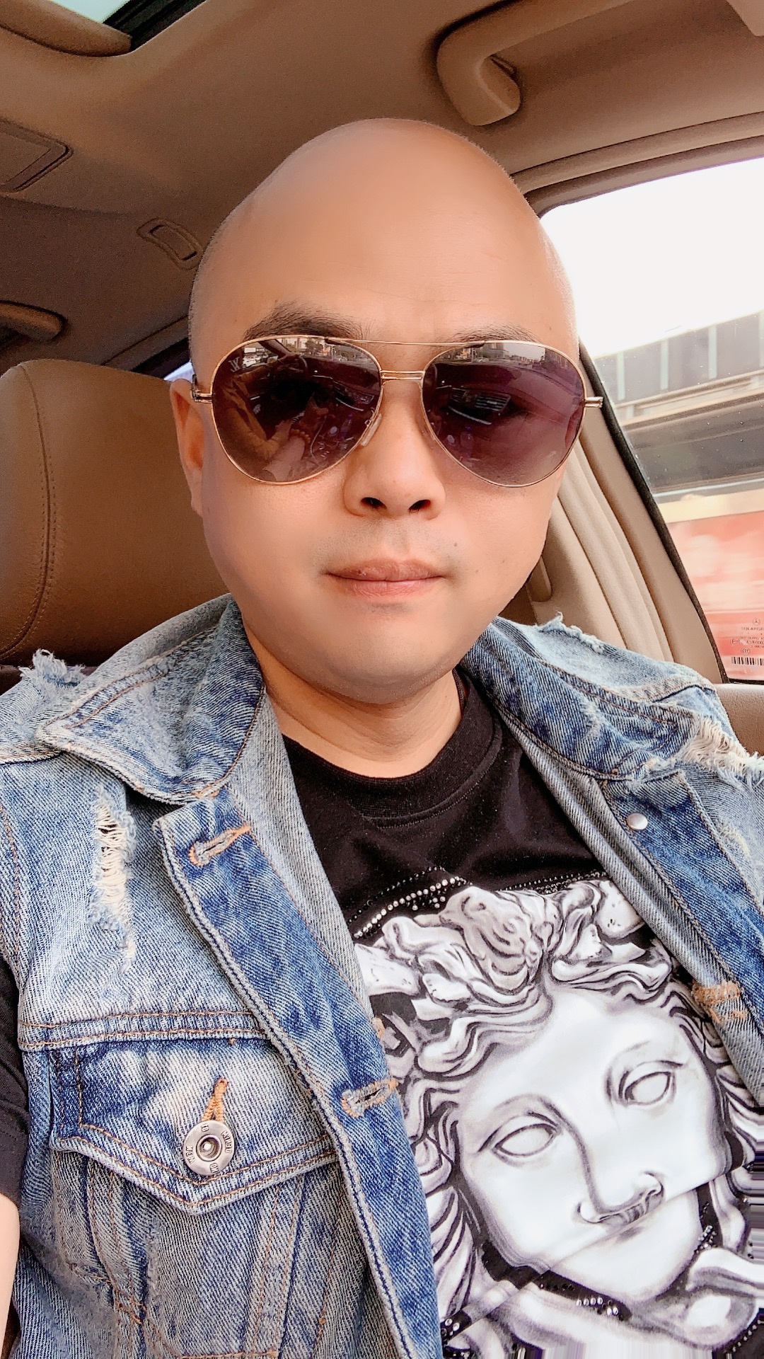 晚上八点半,跟宝贵哥评评理 大家关注一下好兄弟,三眼龙@邯郸三眼