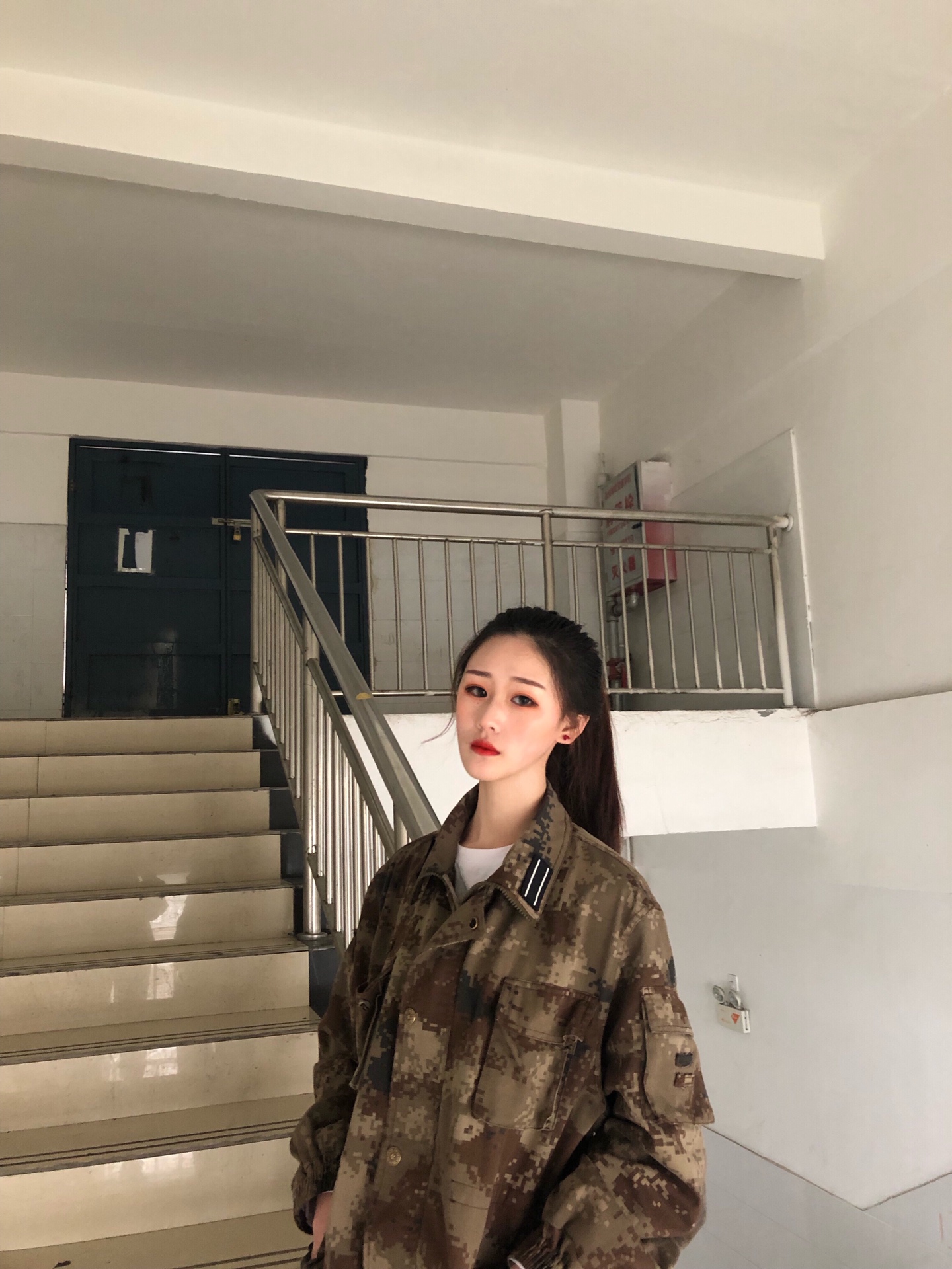 (o391196621) @王王木木-(o805574373) @遥遥真好看(o882323501) @请