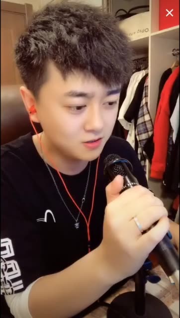 高火火 《再见只是陌生人》,内心独白:上不来我还下不去么…  .