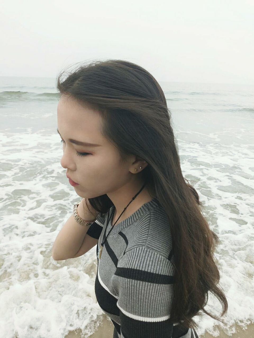 丶aini灬(o212954913) 5周前 像我这样脾气的人 能陪着我的一定是