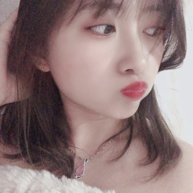 终于没逃过我妈的毛领,还有项链#羽绒服毛领拍照