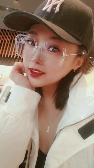 c  关注 vivian989  2月4日 19:34 来自 快手极速版